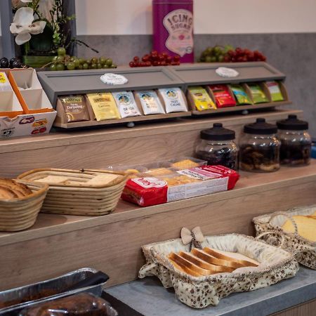 Contact Hotel Restaurant Bleu France - Eragny Cergy Εξωτερικό φωτογραφία