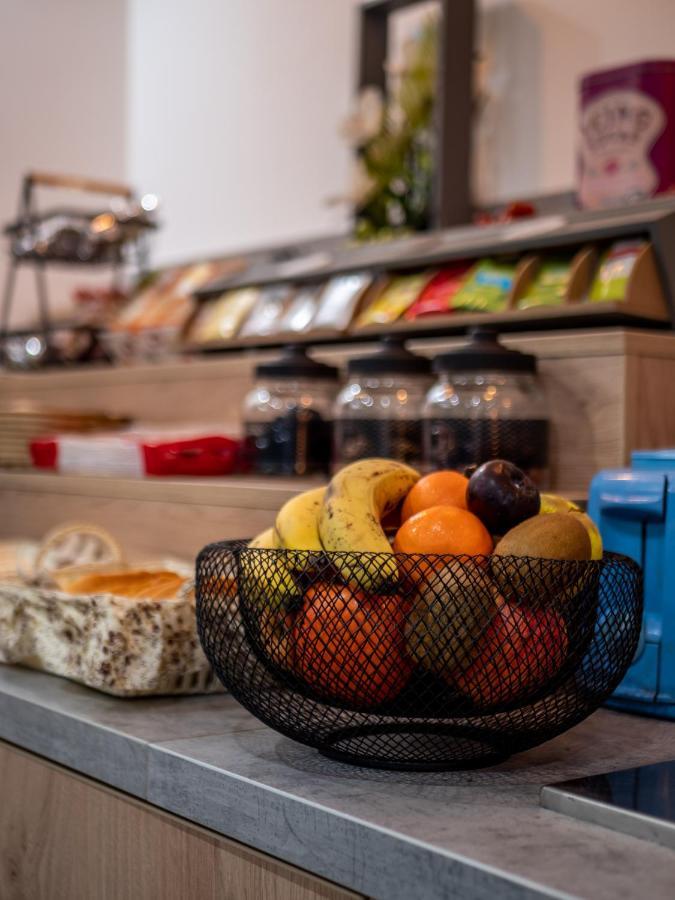 Contact Hotel Restaurant Bleu France - Eragny Cergy Εξωτερικό φωτογραφία